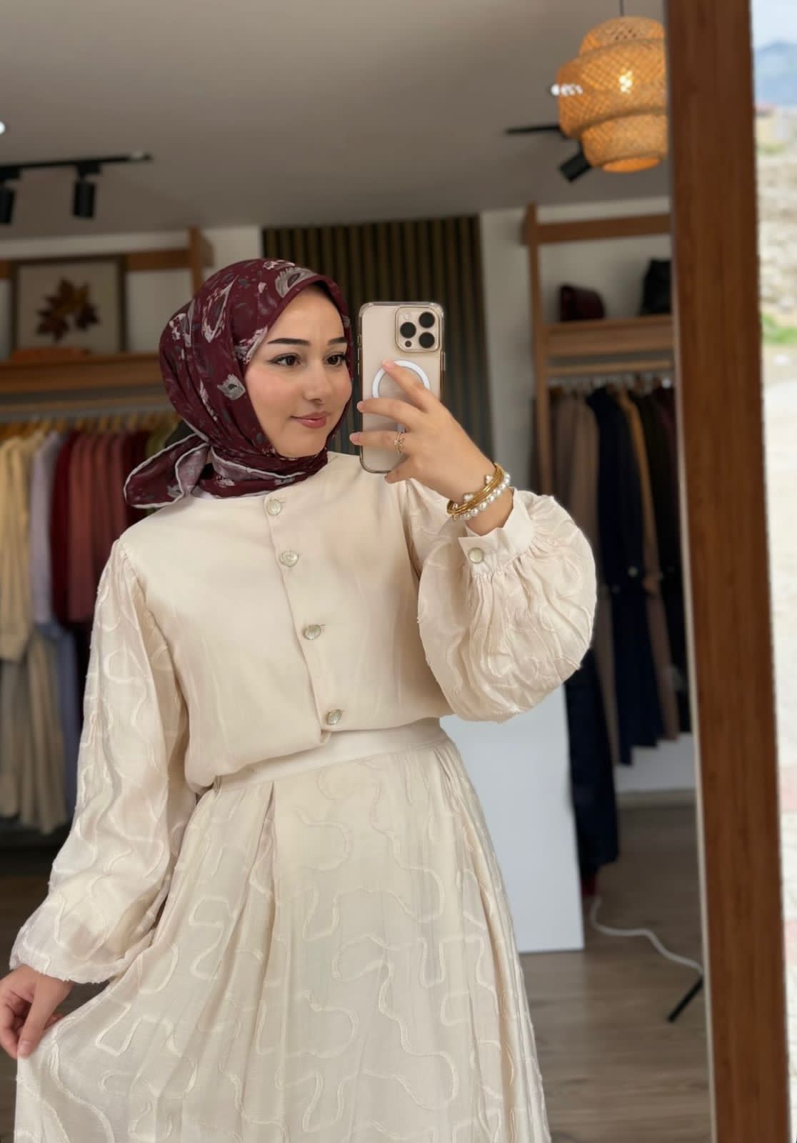 Karacurun Tombul Bayan Escort Bayan Okyanus