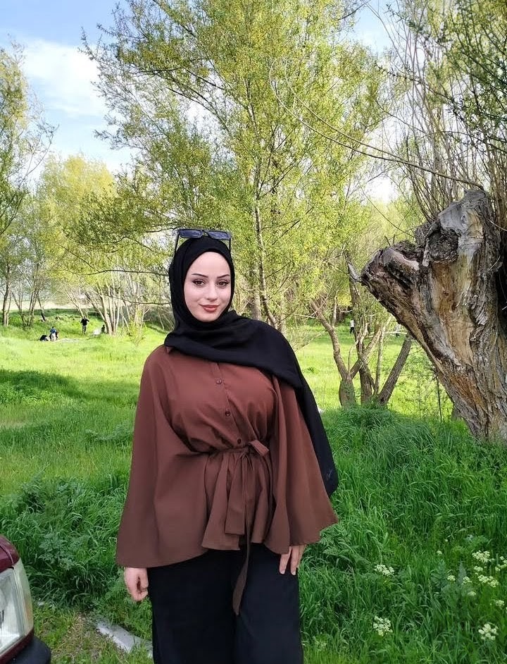 Hürriyet Zeki, Güzel ve Eğlenceli Escort Bayan Alvira