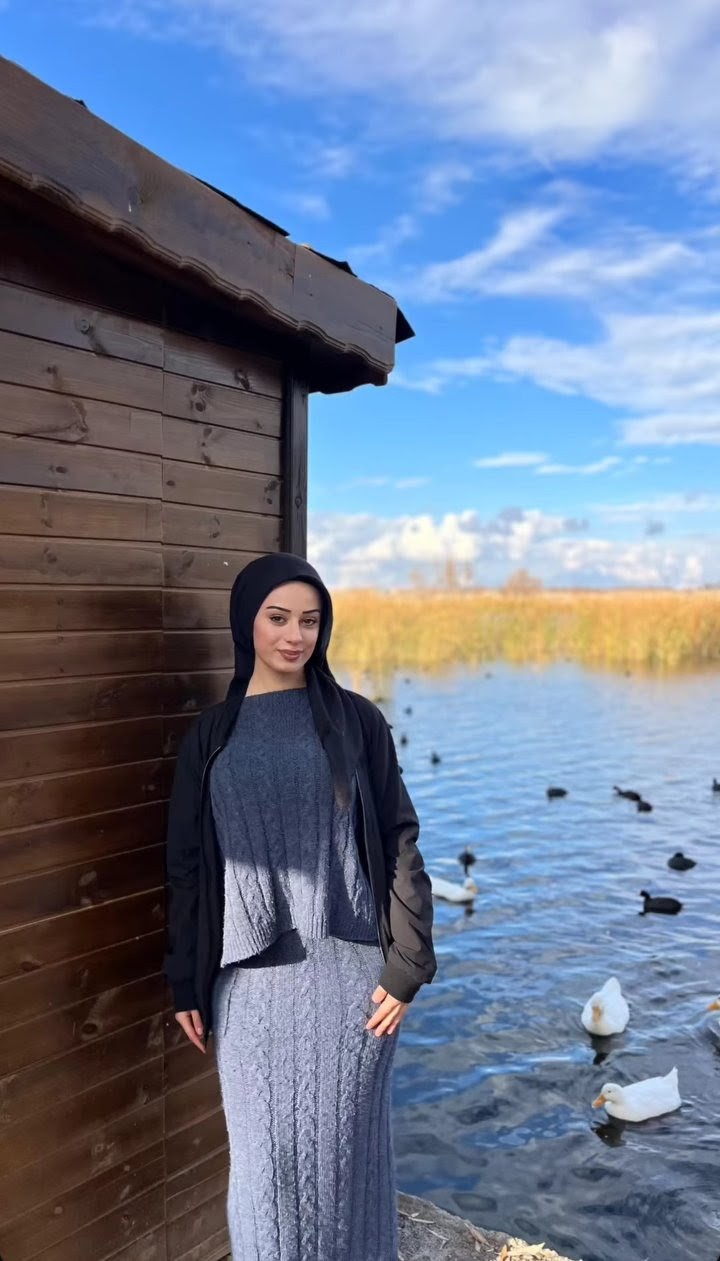 Zeytinbağı Şık Bayan Escort Bayan Azra