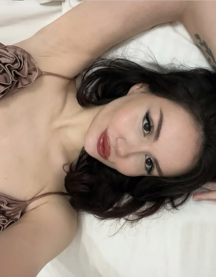 Söğütlü Zarif Ruh Bayan Escort Aysel