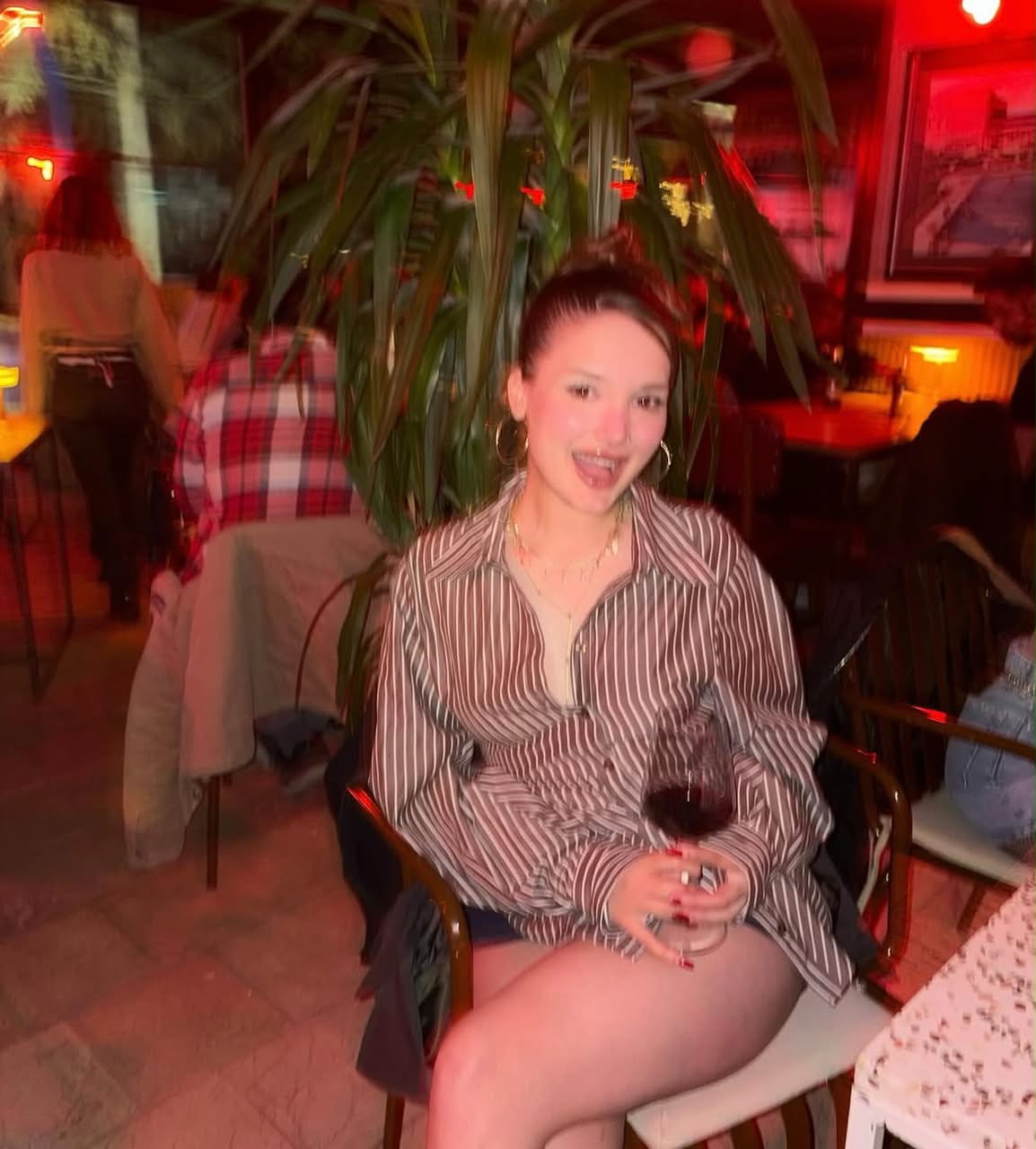 Söğütlü Modern Bayan Escort Bayan Eylül